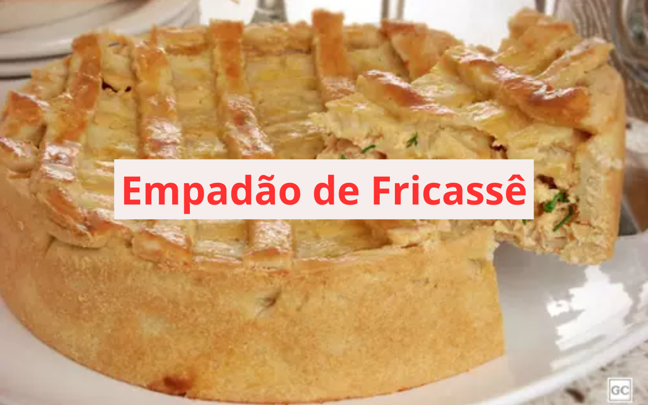 Empadão de Fricassê: cremosidade, crocância e puro carinho em forma de receita